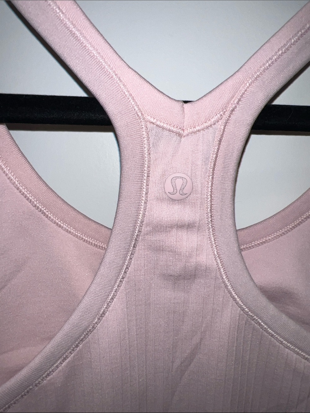 lululemon athletica Women’s Ebb to Street Tank in Misty Pink Size 10 - Picture 7 of 8